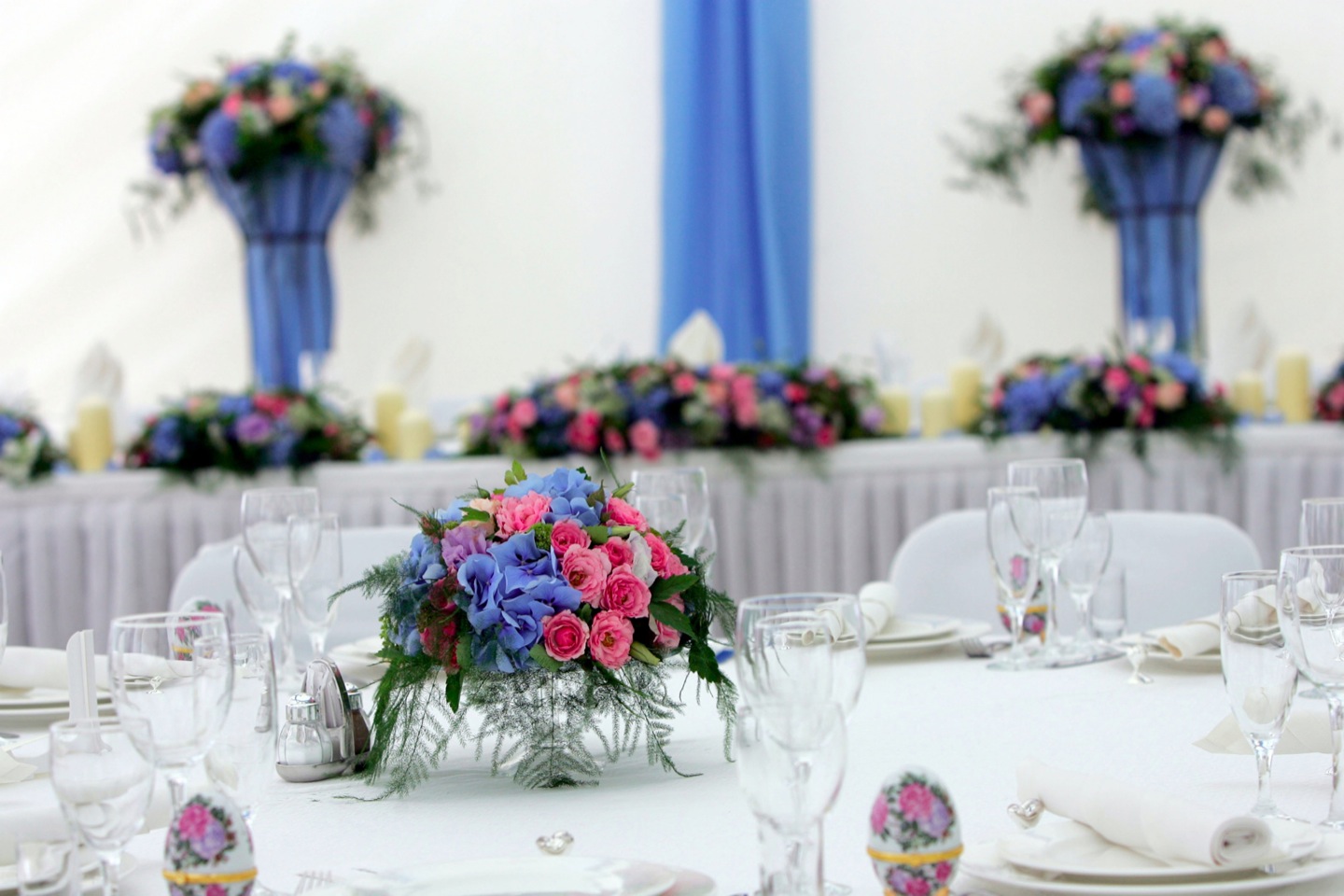 Оформление свадеб и украшение свадебного зала в Кемерово