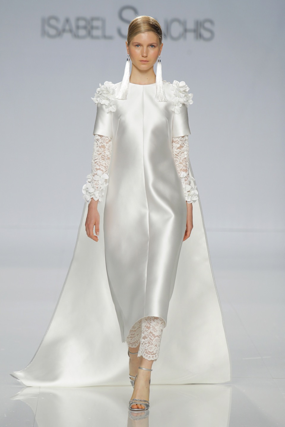 Свадебное платье Isabel Sanchis 2018