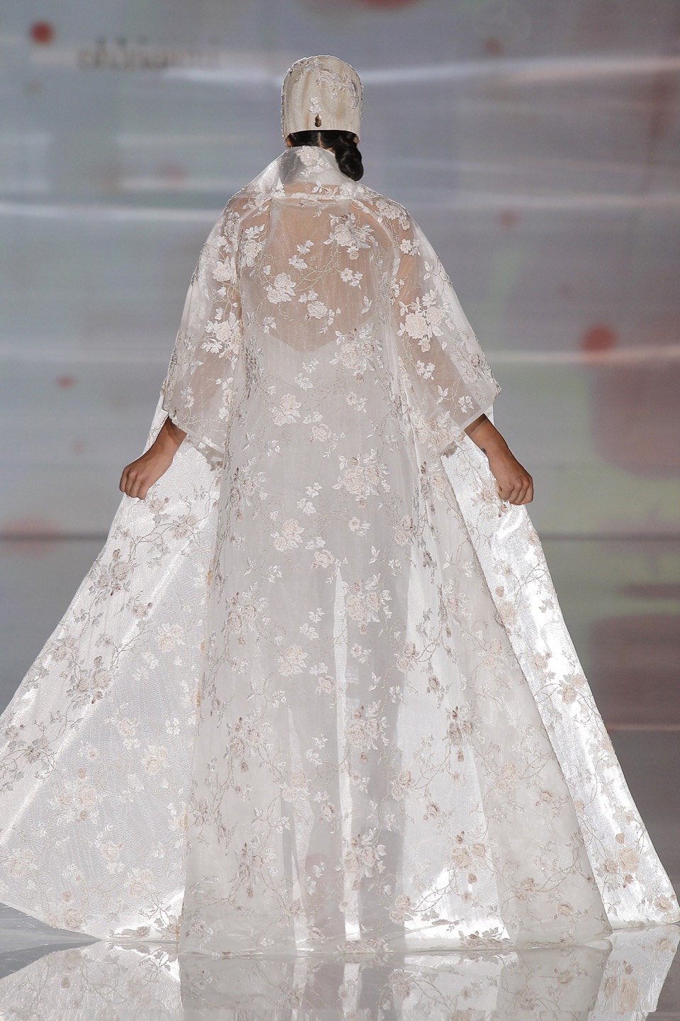 Свадебное платье Isabel Zapardiez 2018