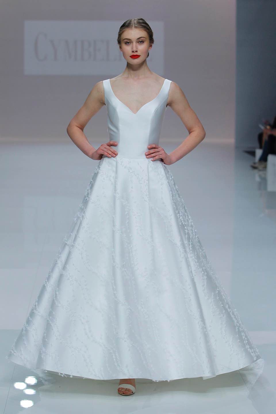 Свадебное платье Cymbeline 2019