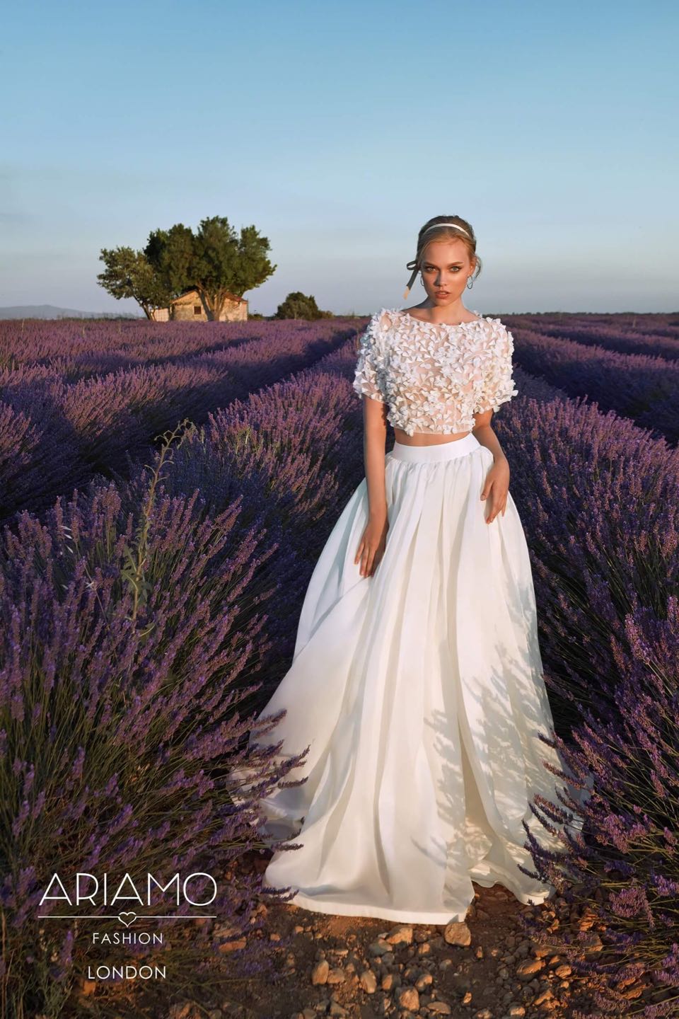 Свадебное платье Ariamo 2019