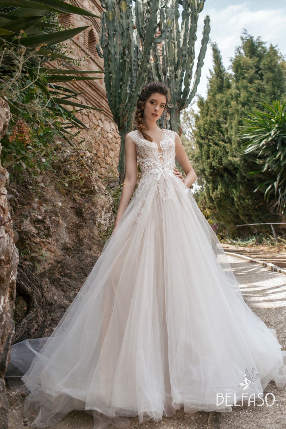 Свадебное платье Belfaso 2019
